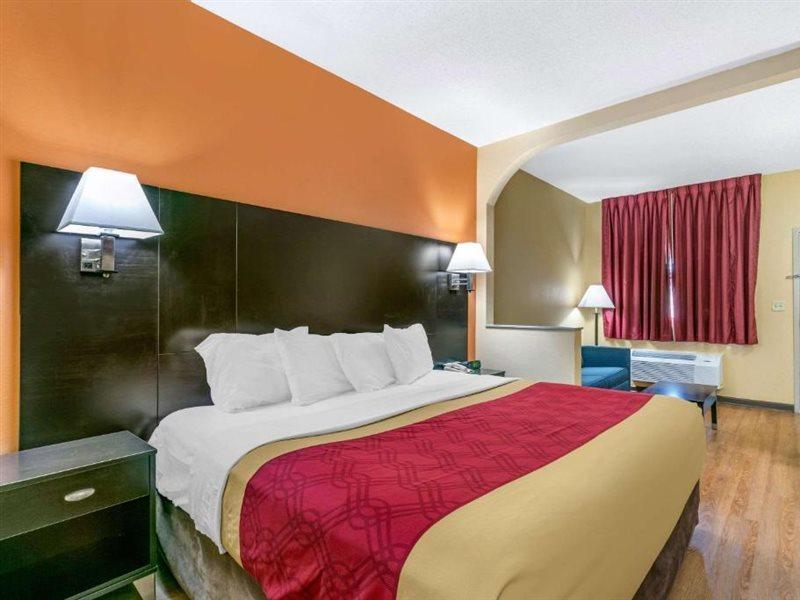 Econo Lodge Northport Экстерьер фото