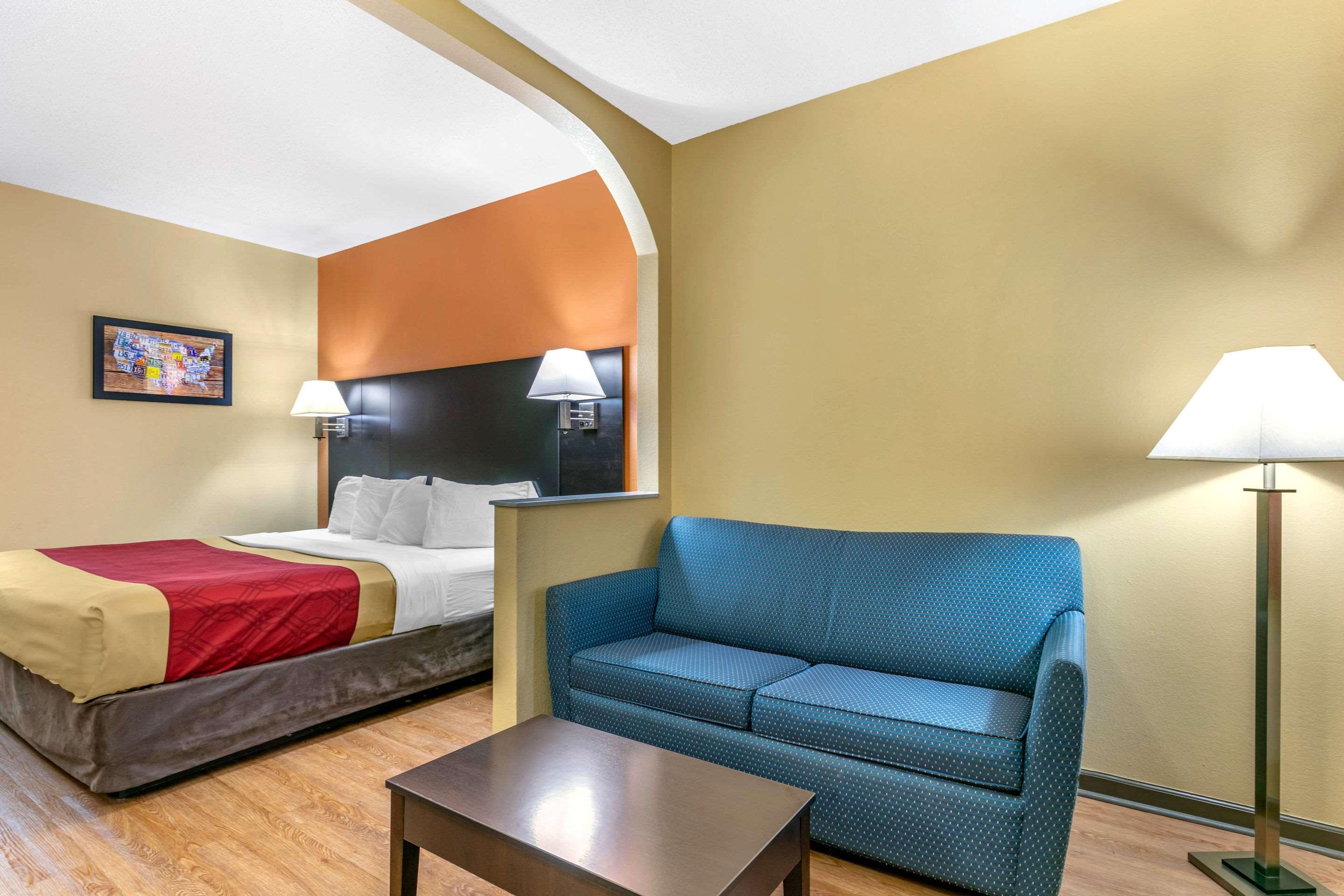 Econo Lodge Northport Экстерьер фото
