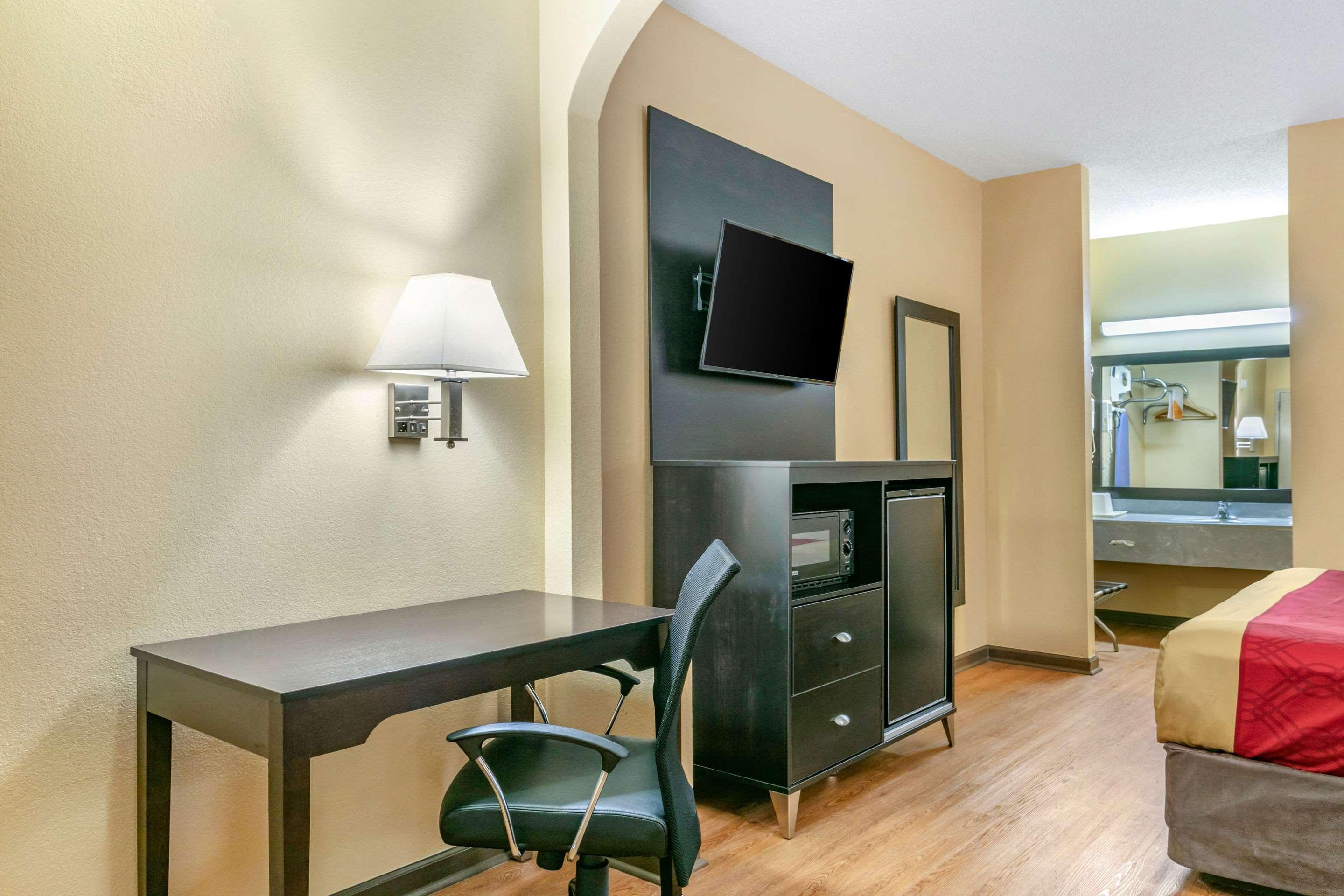 Econo Lodge Northport Экстерьер фото