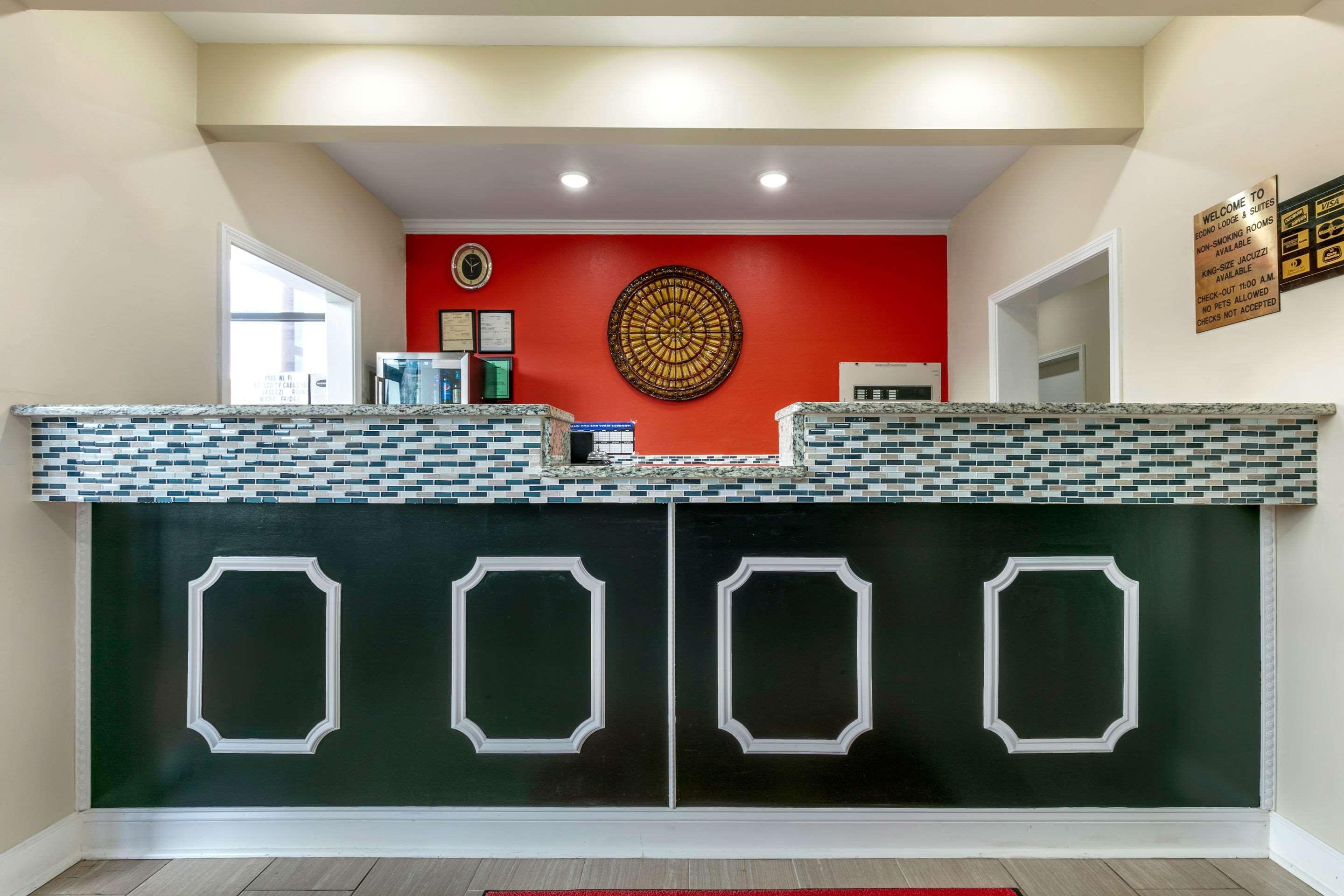 Econo Lodge Northport Экстерьер фото